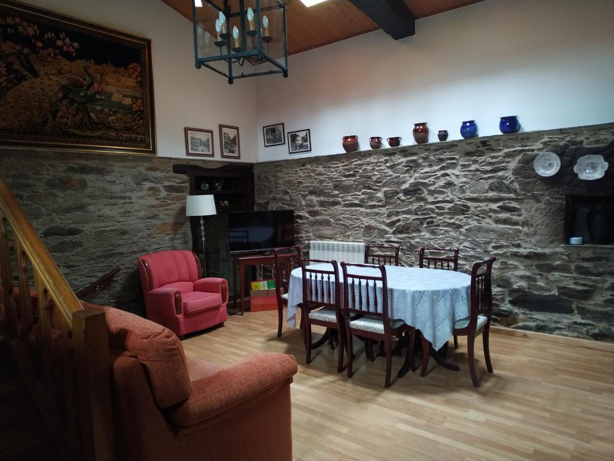 Casa O Castelo En Touro Villa Eksteriør bilde
