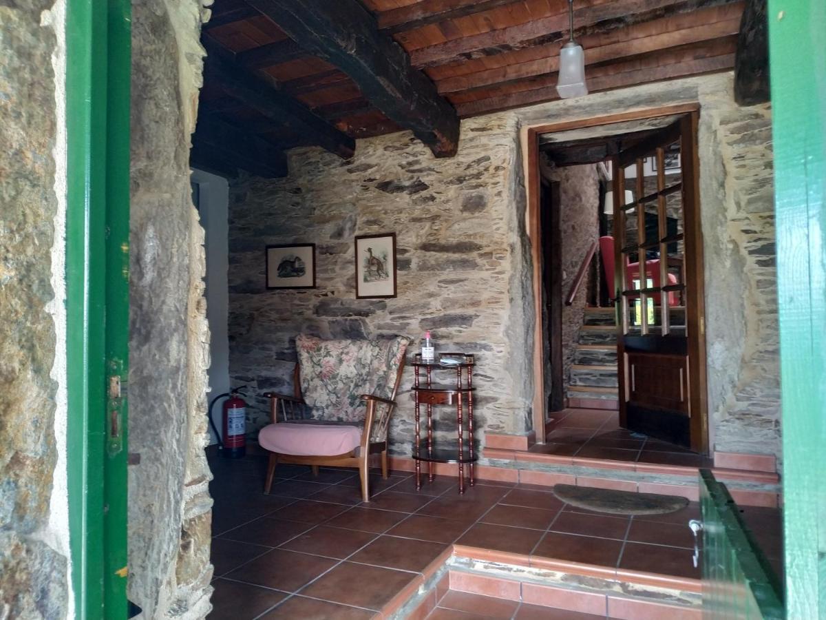Casa O Castelo En Touro Villa Eksteriør bilde